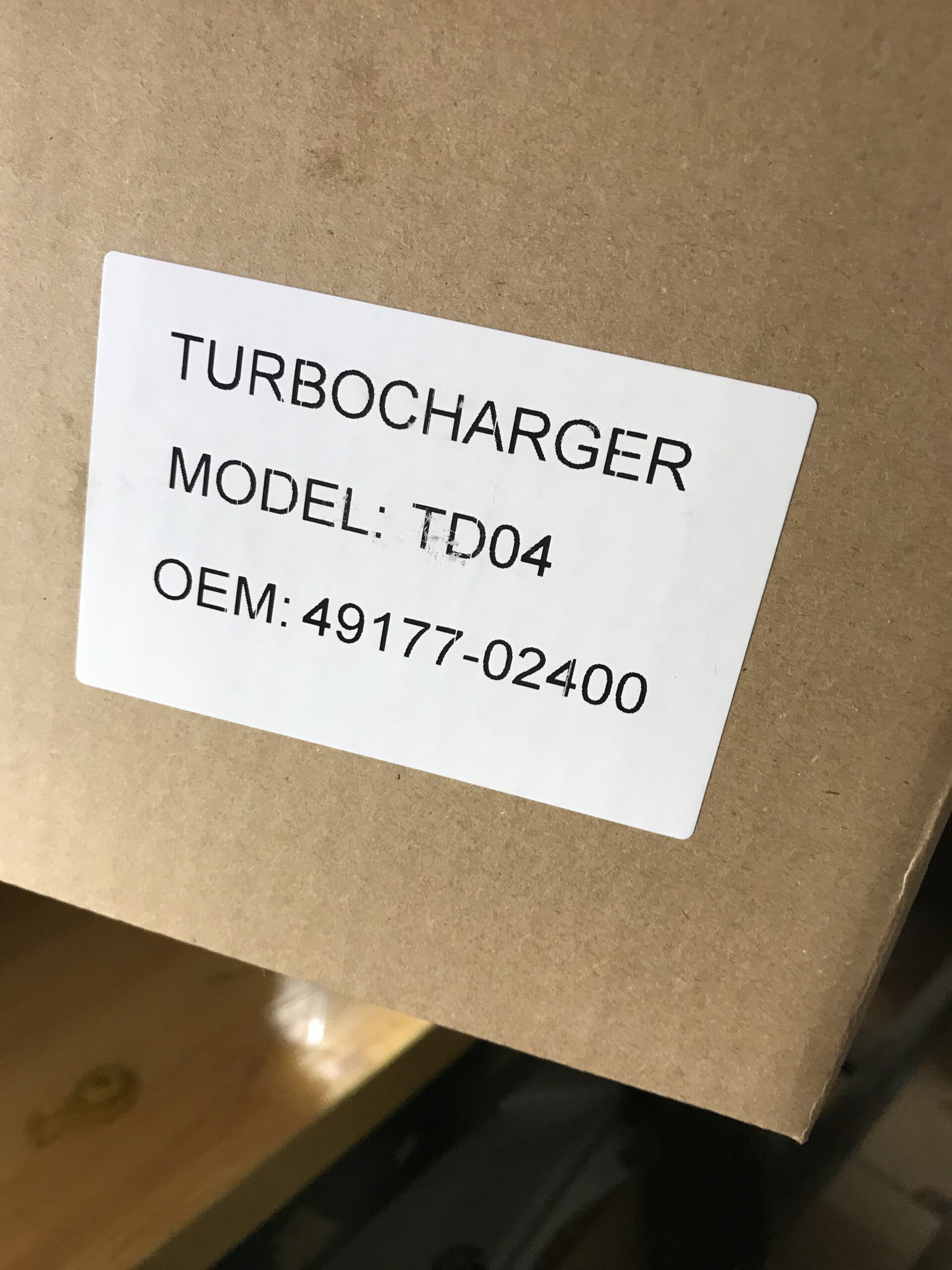 TD04-09B-6 Turbo Cartridge 49177-02400 49177-02300 49177-02301 49177-02401 MD168264 MD169726TD04-09B-6 Turbo Core Turbocharger CHRA Turbine Cartridge